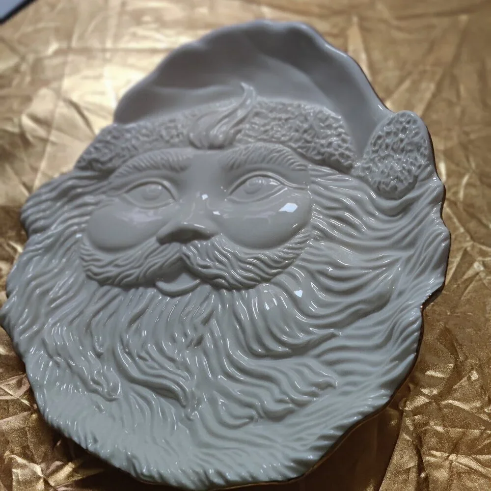 Mikasa Santa Platter of fine porcelain.Item# FK0001, displays Holiday Treats. 9